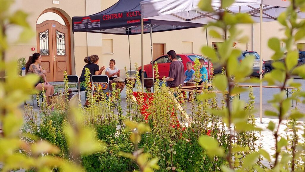 Warsztaty z nauki gry na bębnach afrykańskich